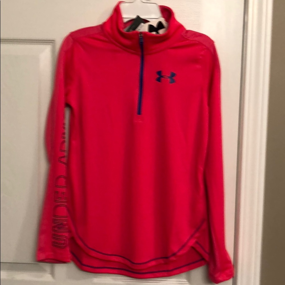 Girls Under  Armour light weight pullover